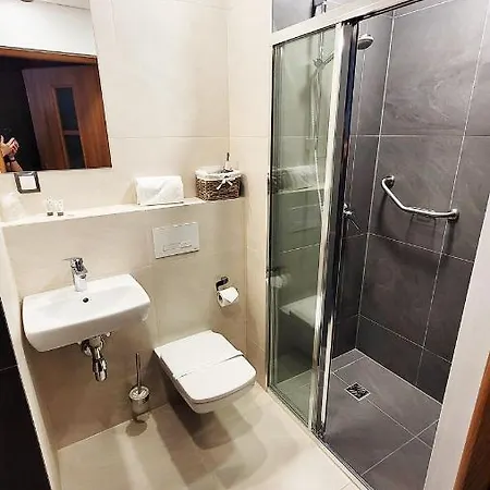 Otel Premium Katoviçe